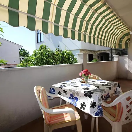 Radojka Mit Terrasse, Nahe Altstadt Apartmán